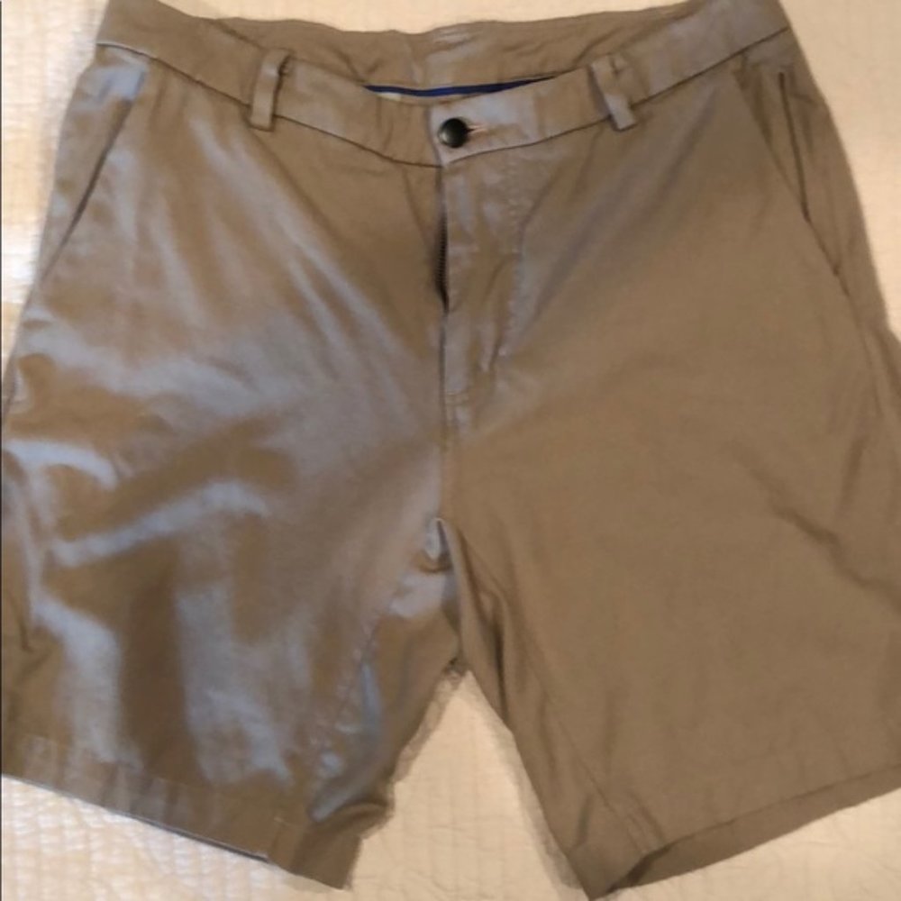Lululemon Commission Short 9'